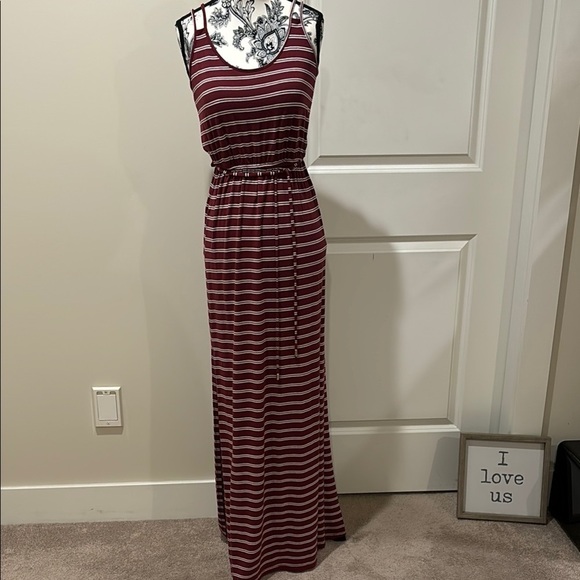 Maroon Striped Maxi Dress - Picture 2 of 5